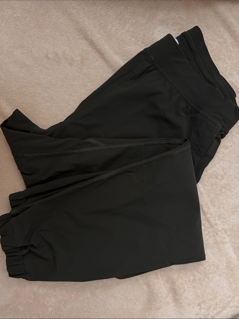 lululemon athletica Olive Women’s Jogger Pants